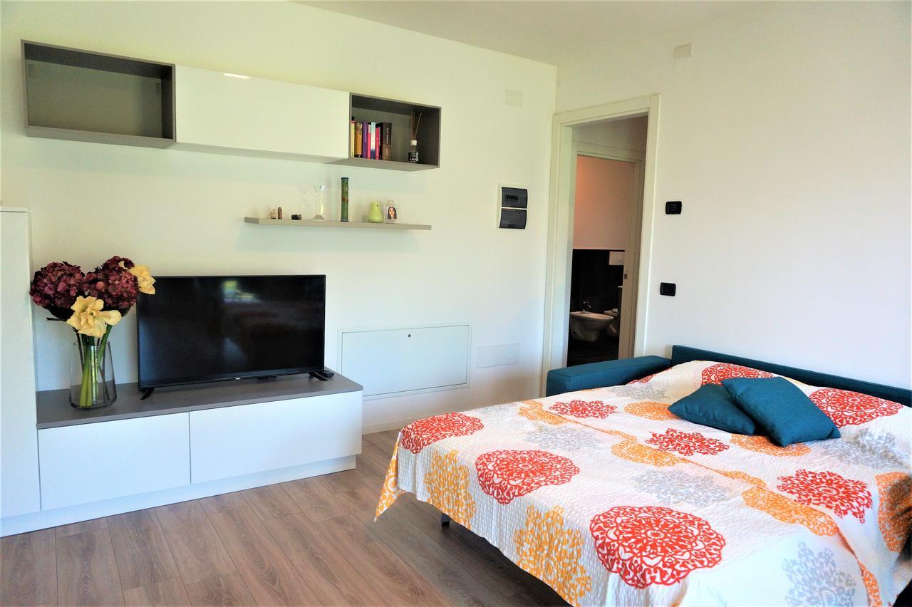 شقة ريفا ديل غاردا  في Apartament Deluxe Mayde المظهر الخارجي الصورة