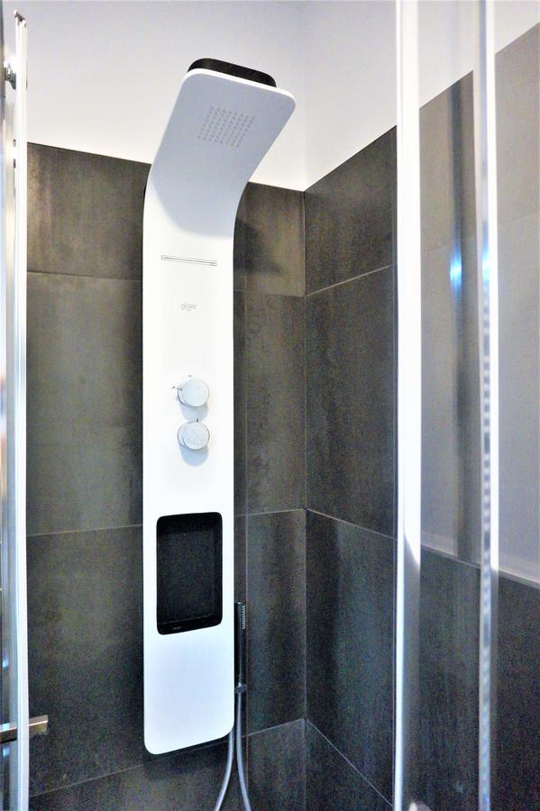 شقة ريفا ديل غاردا  في Apartament Deluxe Mayde المظهر الخارجي الصورة